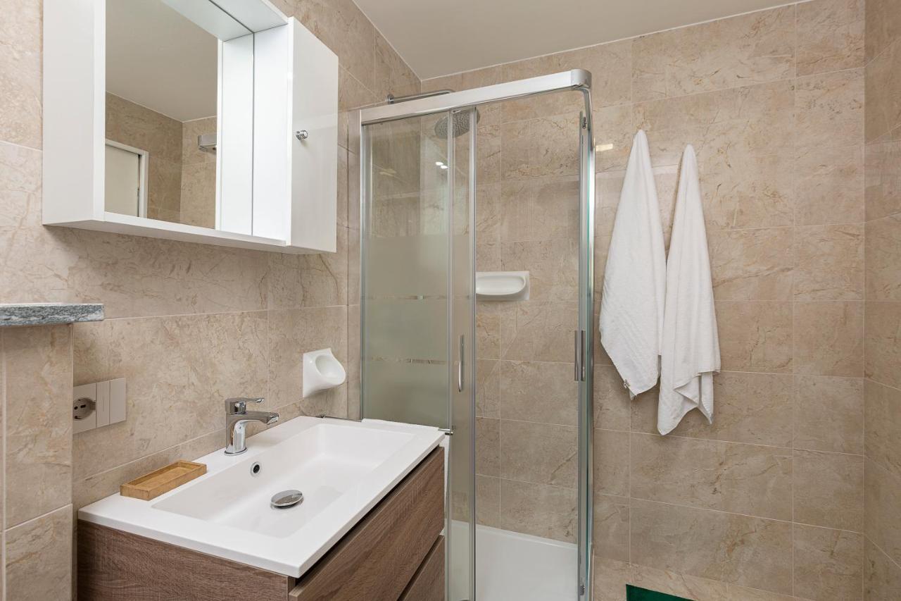 Appartamento Carolnoemi - Vista Lago - By Impero House Baveno Esterno foto